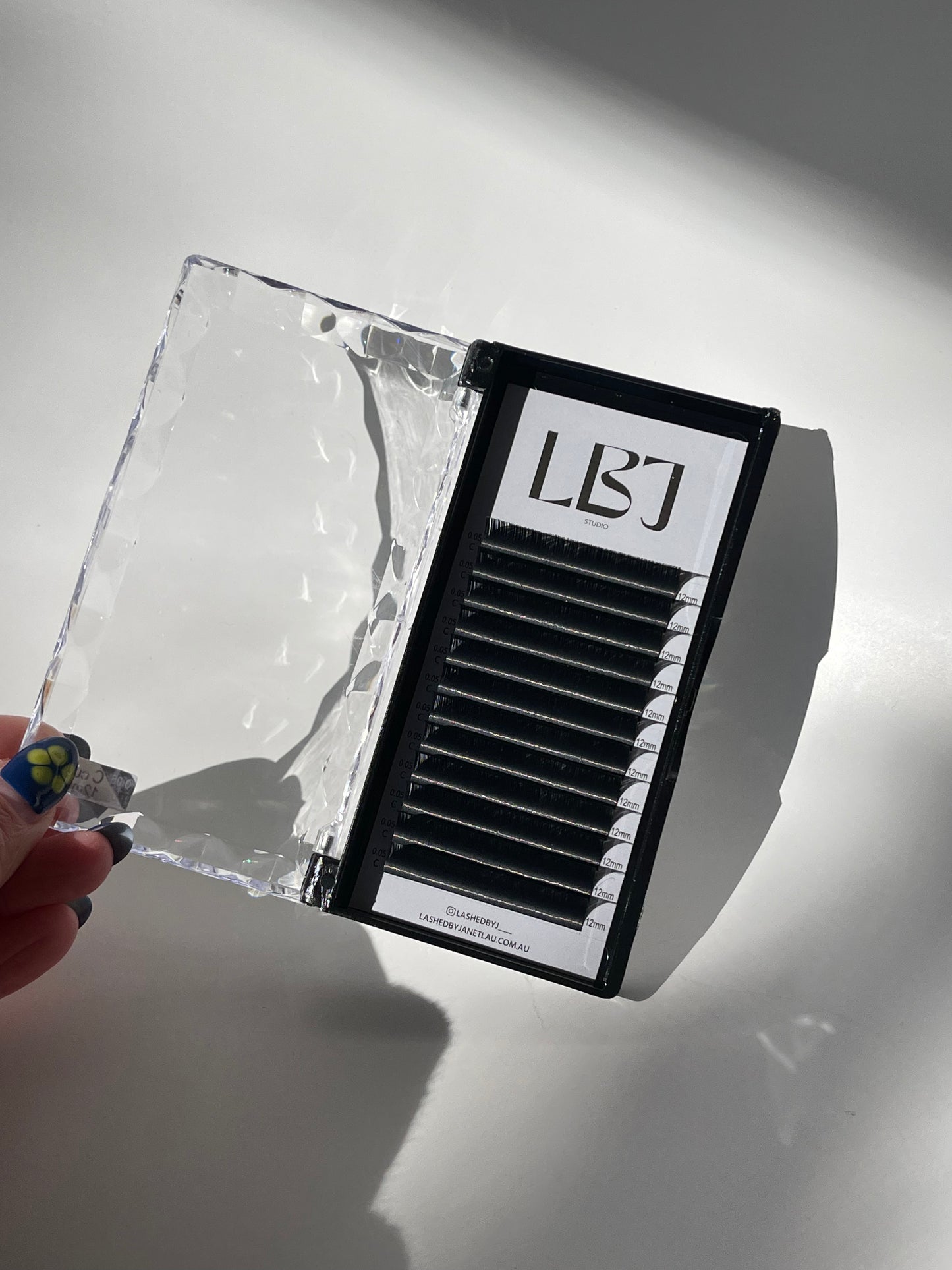 LBJ 0.05mm Volume Lashes